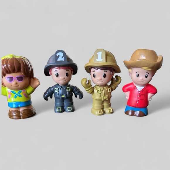 LOT Ryan's World Gold Pirate Ryan 2.25" Figure Fireman Chief Firefighter Toddler - Picture 4 of 5